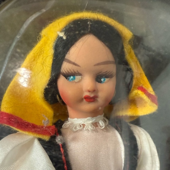 EROS Sicilia Doll with Tamborine - Picture 3 of 16